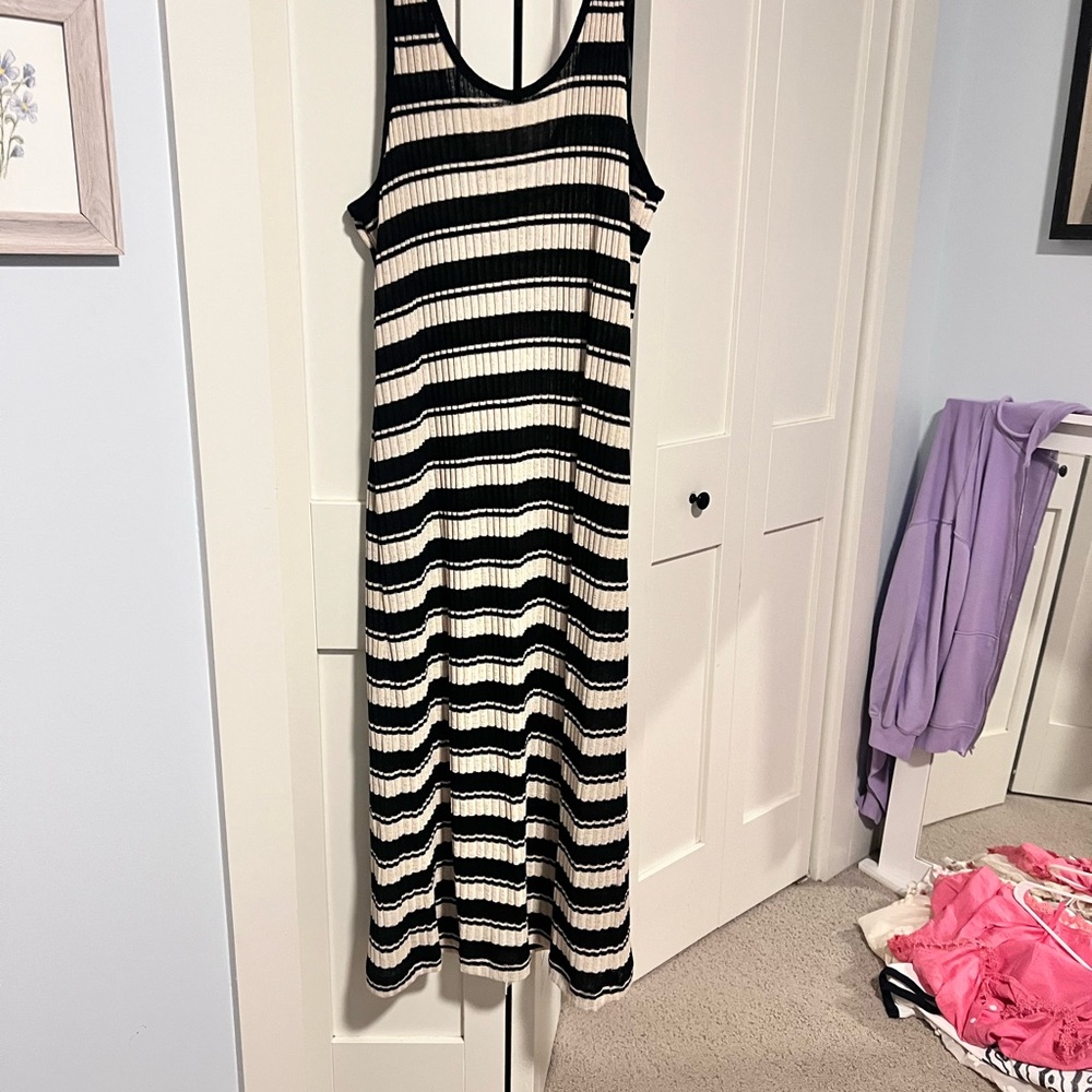 H&M Black and White Striped Midi Dress